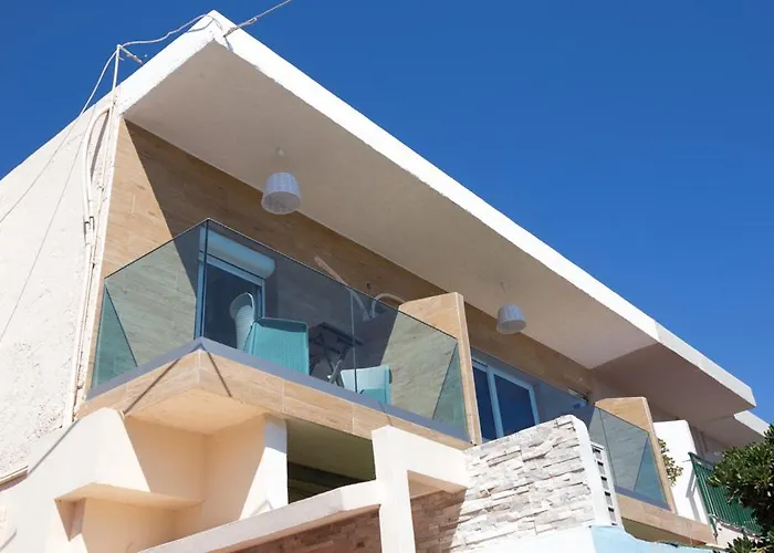 Theo מלון דירות