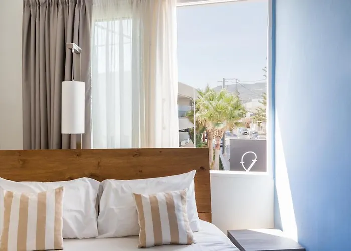 Theo מלון דירות העיירה רתימנו