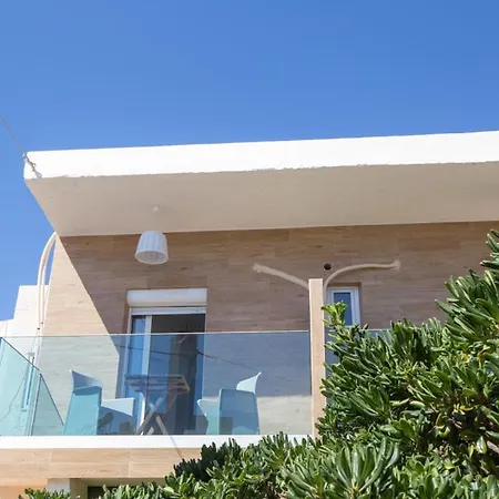 Theo アパートホテル